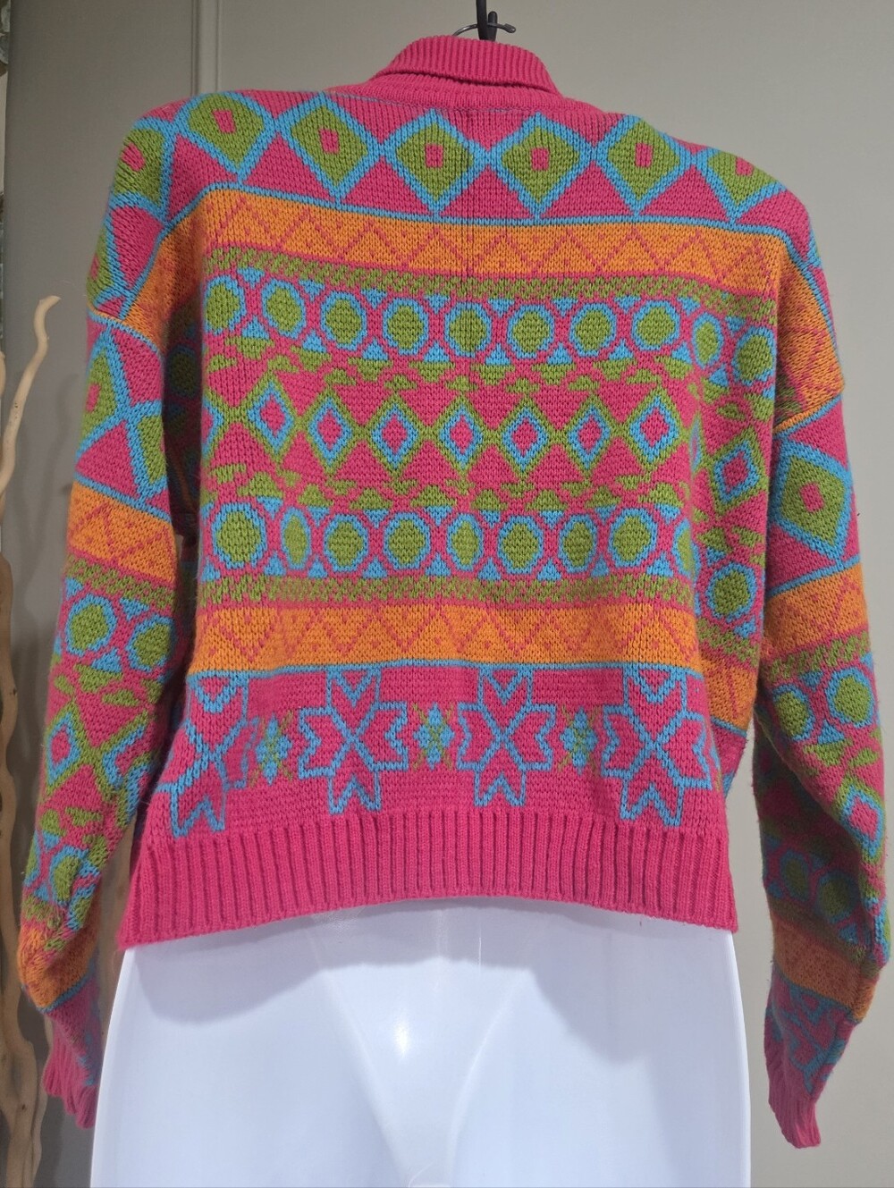 VTG. In Pulse Neon Pink Multicolor Geometric Turtleneck Sweater Sz.L - Picture 3 of 9